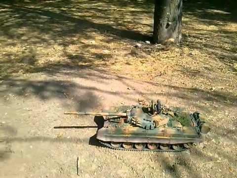 радиоуправляемая модель танка Т-72