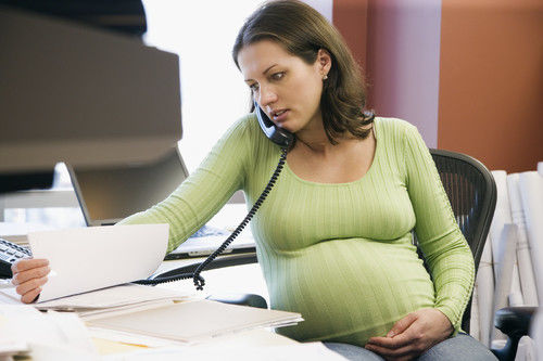 Можно ли устроиться на работу беременной: возможные способы трудоустройства