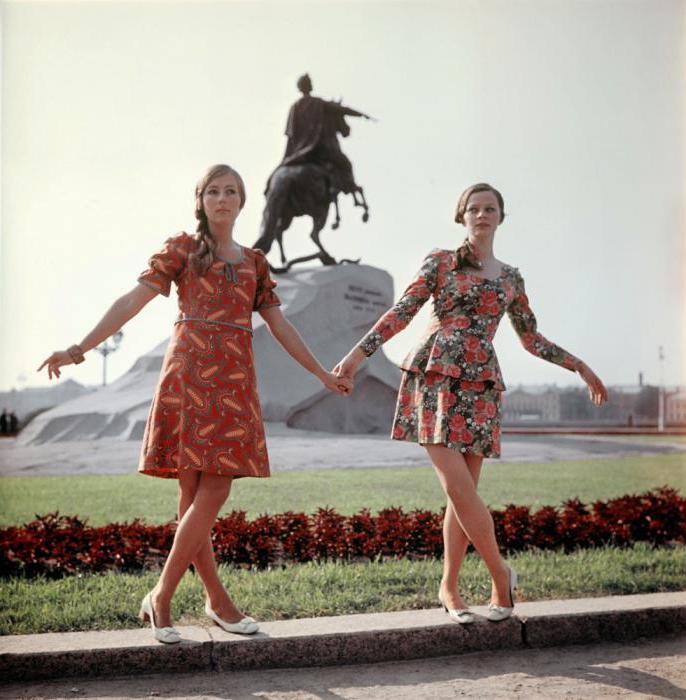 платье в стиле 70 х годов фото