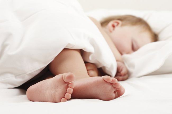 сколько должен спать ребенок в 9 месяцев днем