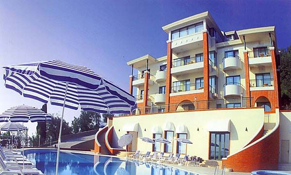 Отель "Море" в Алуште