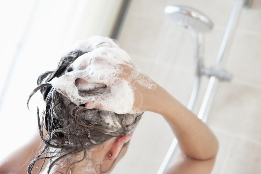Составы для ламинирования волос: обзор, рейтинг лучших, как использовать в домашних условиях, отзывы