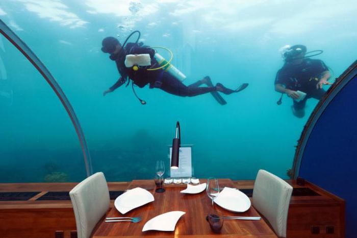 Отель на Мальдива с подводным рестораном