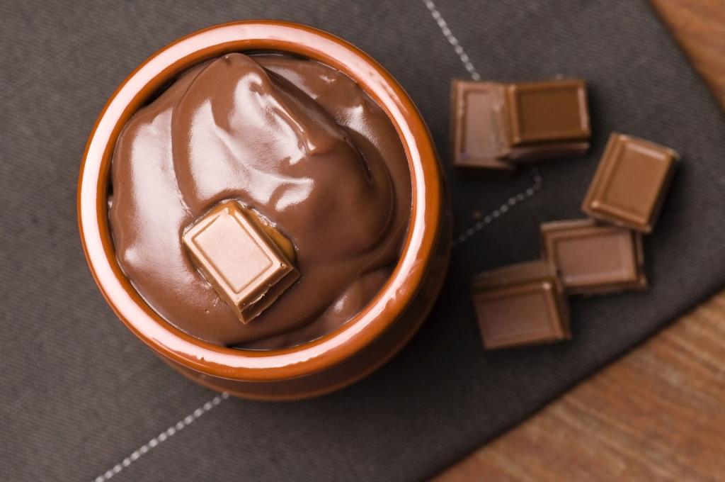 Растопить кондитерский шоколад