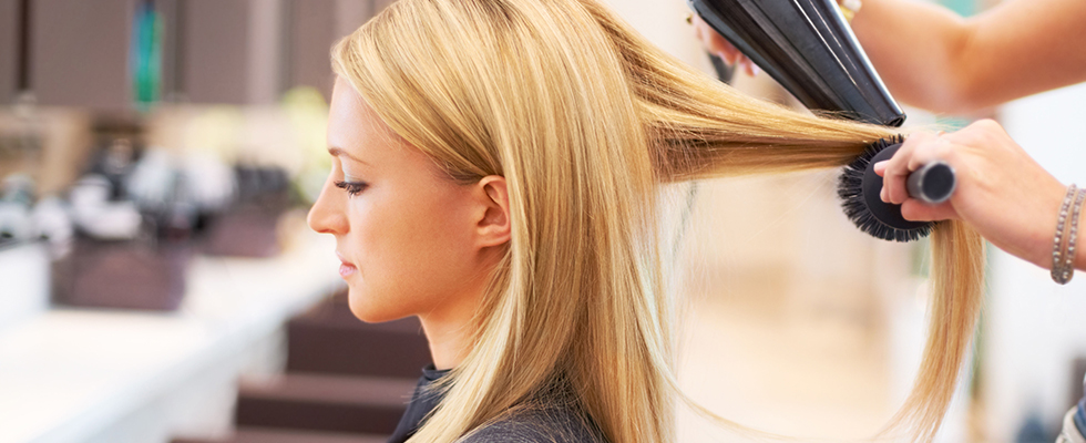 Как пользоваться пенкой для укладки волос правильно? Принципы и способы применения