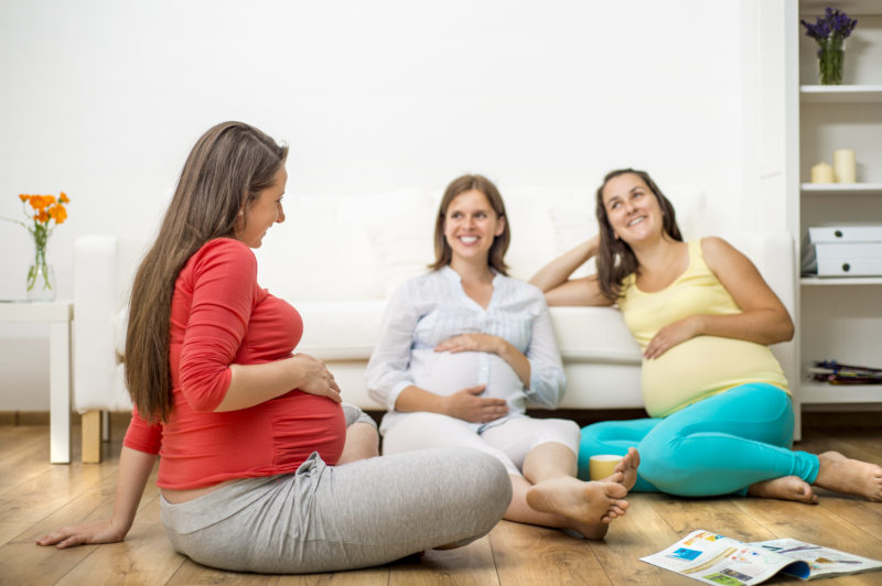 Синдром беспокойных ног при беременности: описание симптомов, причины и способы лечения
