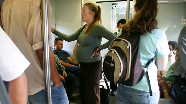 беременная в автобусе