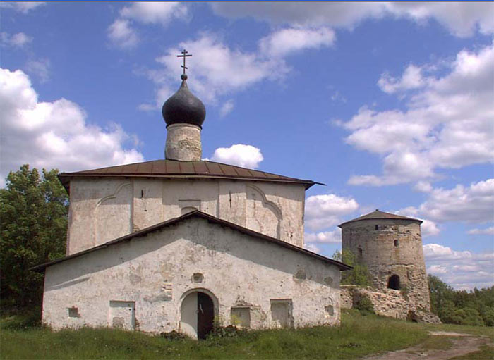Церковь Косьмы и Дамиана у Гремячей башни