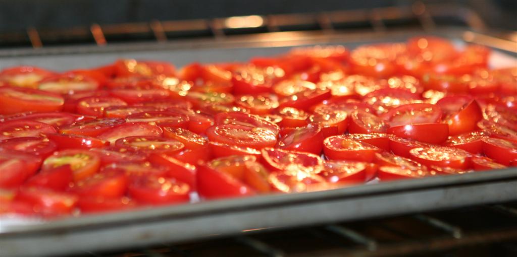 рецепт салата с моцареллой и вялеными помидорами