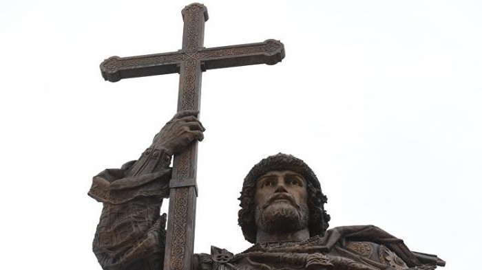 В Киеве осквернен памятник князю Владимиру