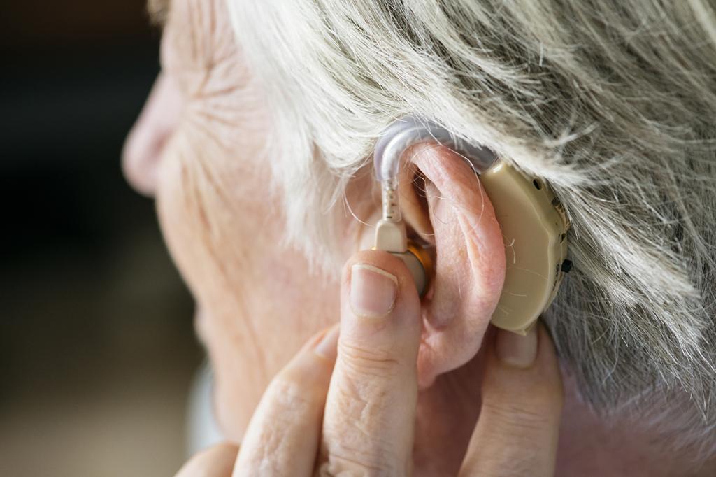 Нейросенсорная потеря слуха двусторонняя: причины, симптомы, диагностика и лечение