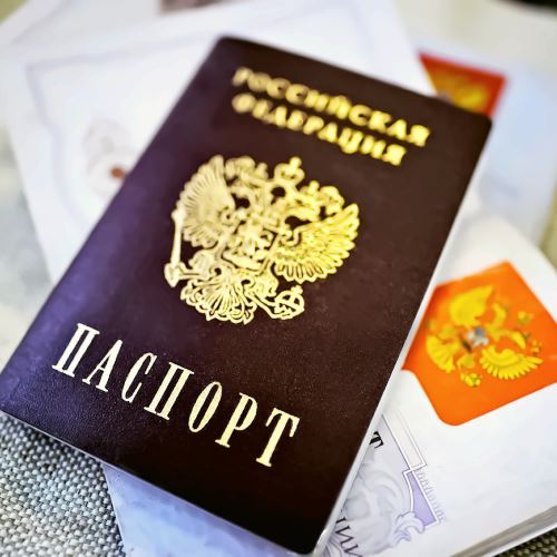 Как поменять дату рождения в паспорте: порядок действий, необходимая документация, правила заполнения, условия подачи, сроки рассмотрения и процедура изменения