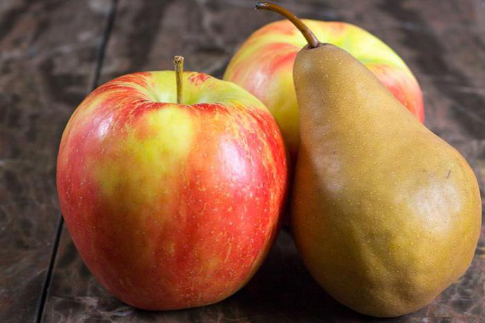 что полезней груша или яблоко для организма