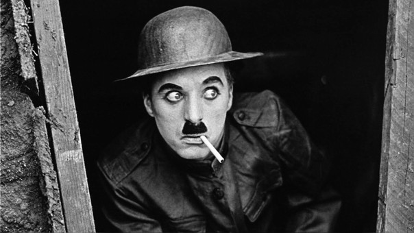Кадр с актером Чарли Чаплином