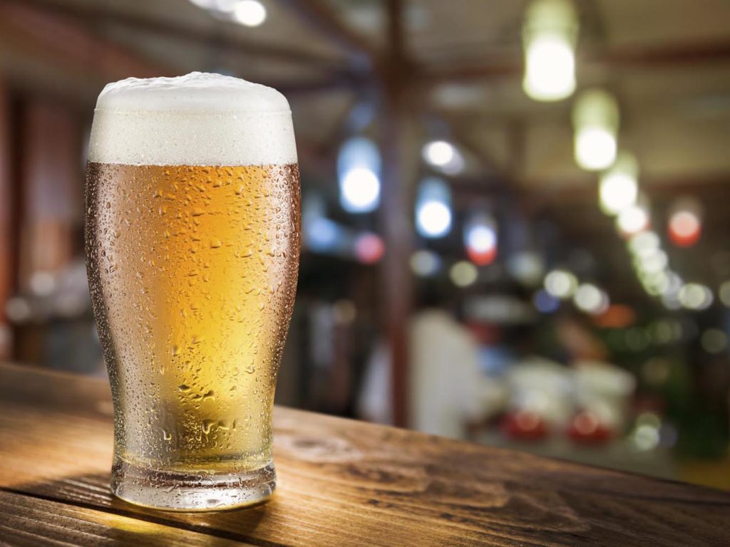 Пиво расширяет или сужает сосуды? Сколько алкоголя в пиве? Влияние алкоголя на сосуды