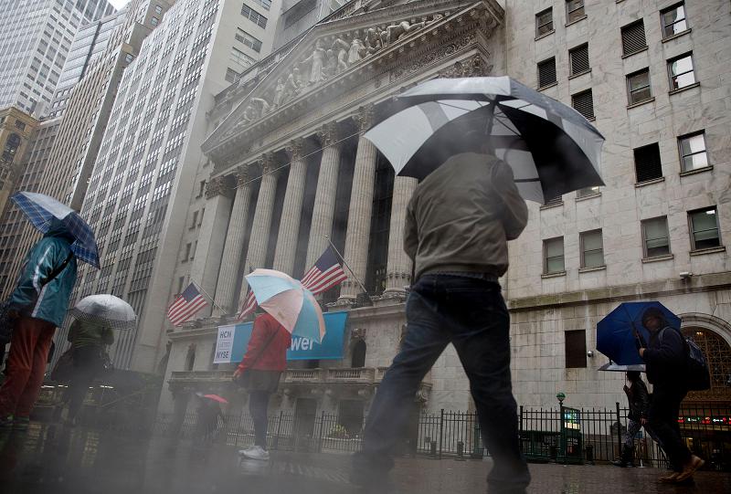 Биржа NYSE кует базу индекса