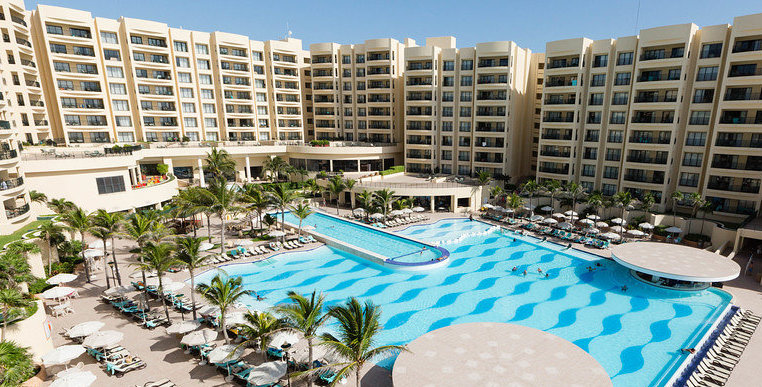 Вид на Royal Sands Resort & Spa All Inclusive