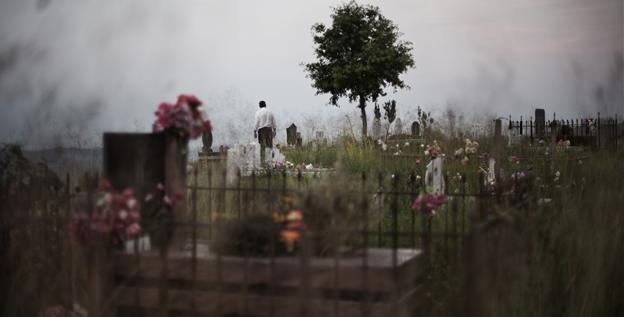 Почему беременным нельзя ходить на кладбище