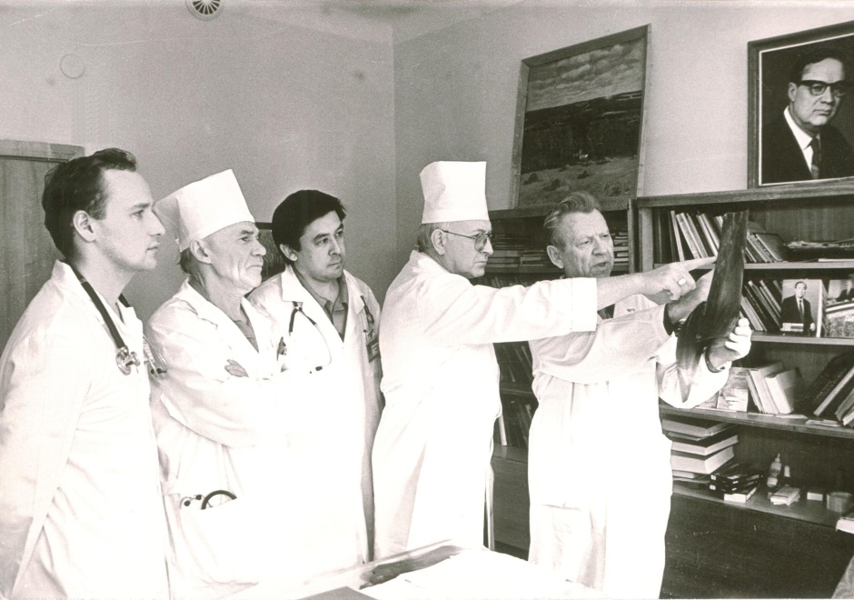 советские врачи