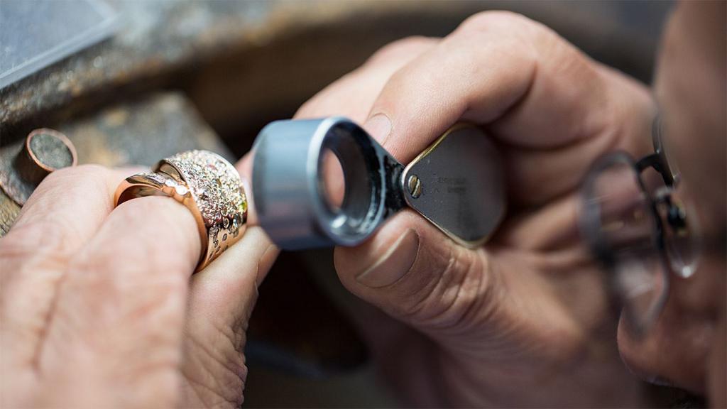 Необходимо тщательно проверять драгоценные металлы во время приемки в ломбард