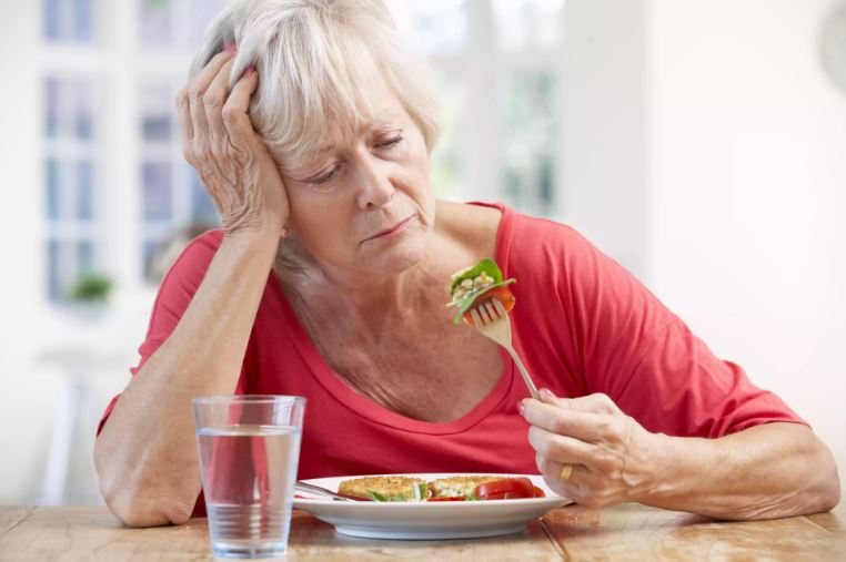 Как повысить аппетит у пожилого человека: самые эффективные способы