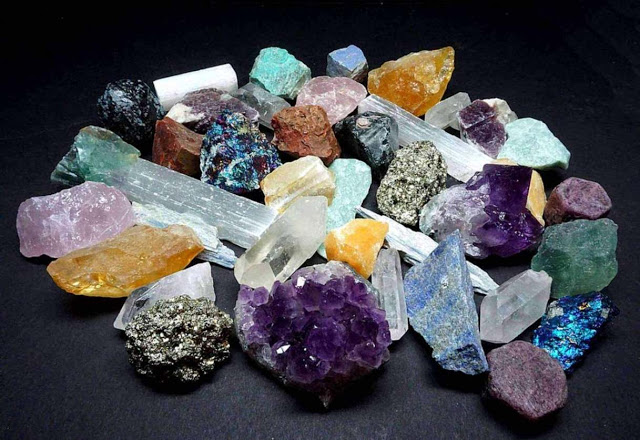 разноцветные минералы