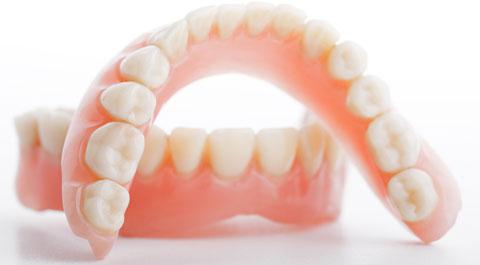 протезирование зубов при полном отсутствии зубов