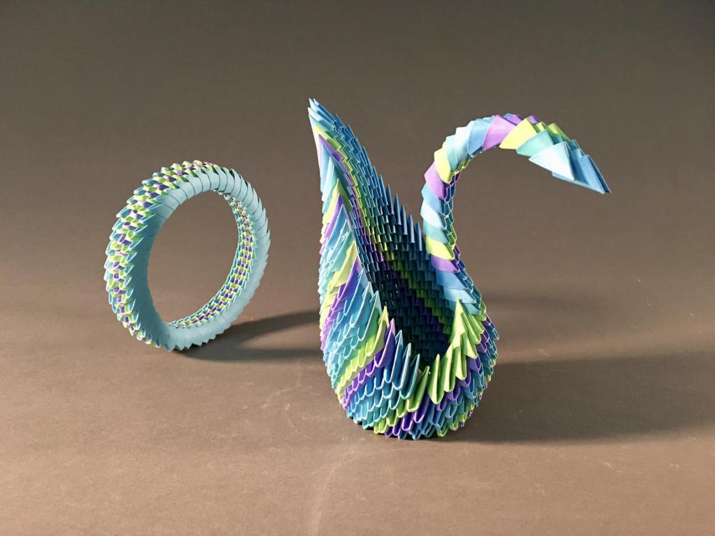 модульное оригами лебедь