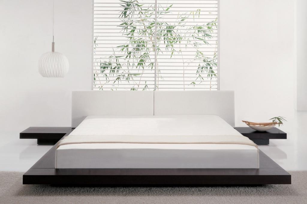 Кровать в белом цвете