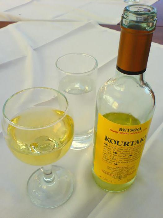 Греческое белое вино