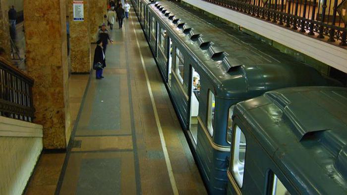 Ленинградский вокзал домодедово как добраться на метро