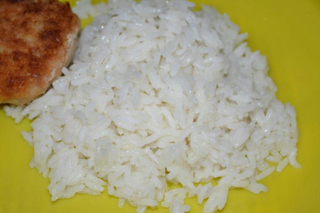 Как сварить рыхлый рис на гарнир