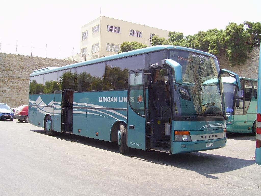 Автобусы на Крите
