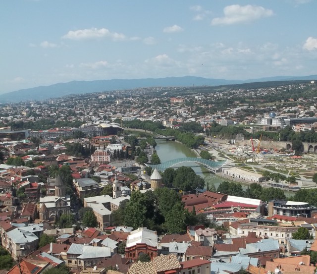 Виды с канатной дороги в Тбилиси