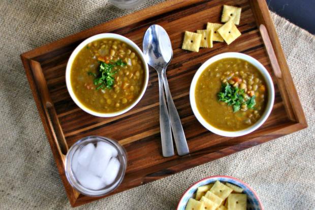 Суп из чечевицы вегетарианский фото
