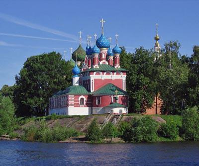 Угличский кремль с церковью дмитрия на крови