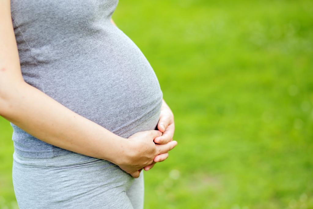 Отекли пальцы рук при беременности: симптомы, методы решения проблемы и советы врачей
