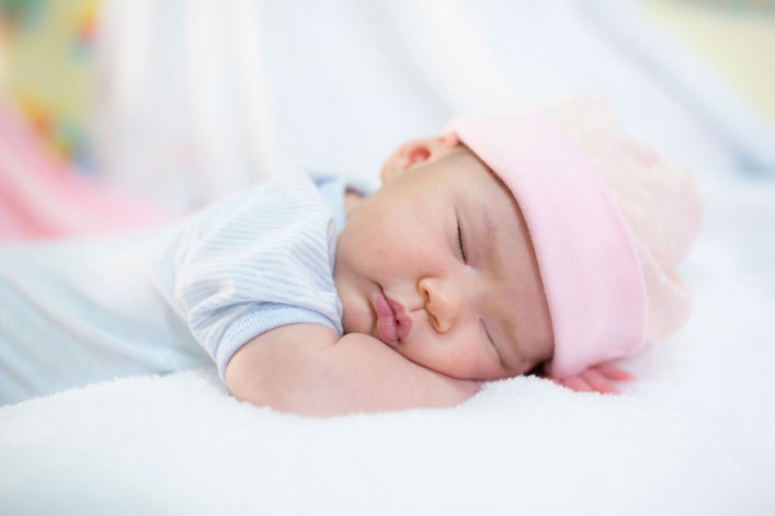 Длительный сон нужен младенцам для развития мозга