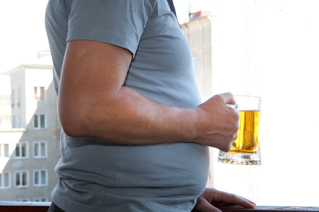почему растет живот у мужчин от пива