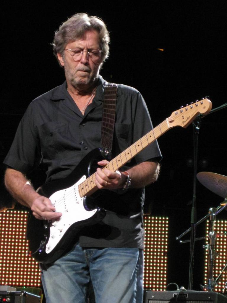 Эрик Клептон с гитарой