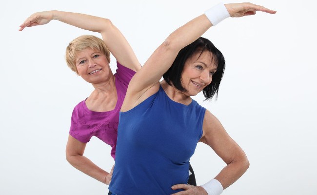 Упражнения при остеопорозе наклоны туловища