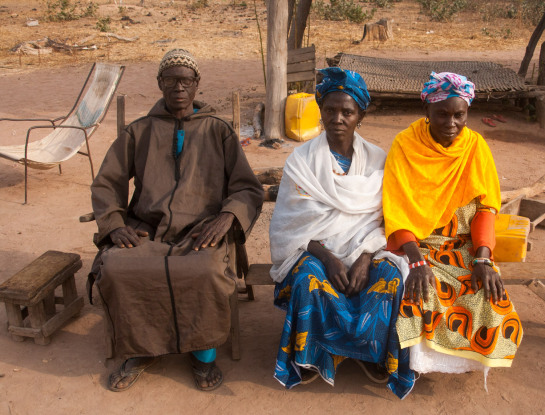 Жители африканской деревни