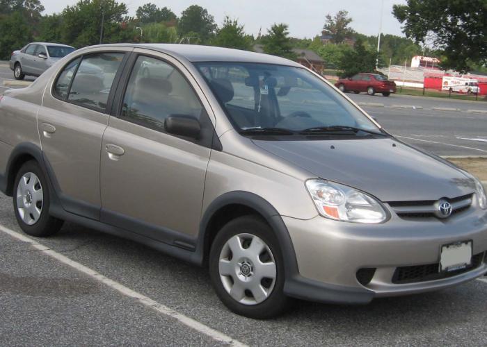 «Тойота-Платц»: отзывы, описание автомобиля, технические характеристики