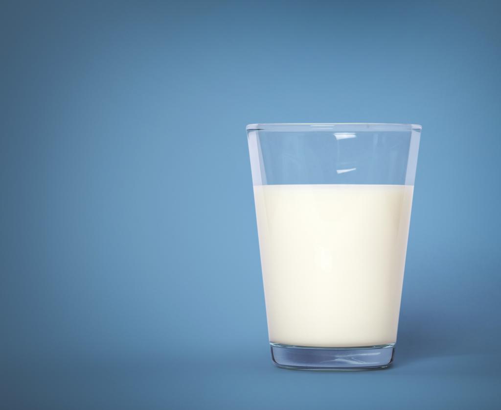 стакан молока