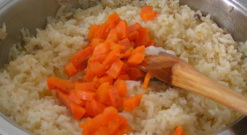 Рис и морковь