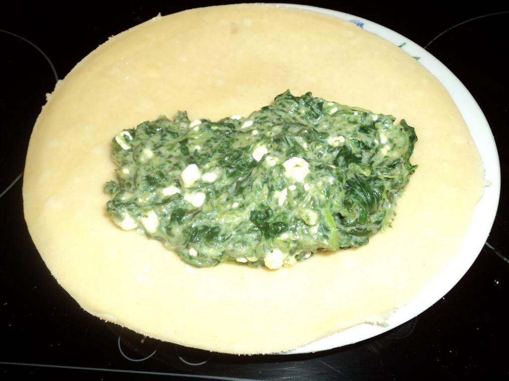 Чебуреки с сыром и зеленью рецепт
