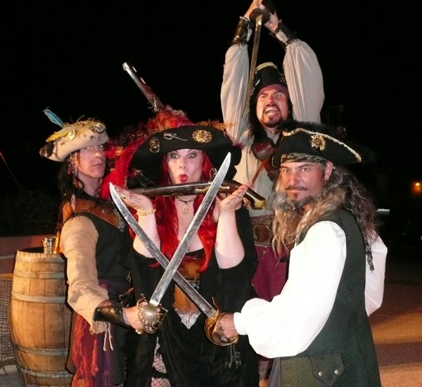 вооруженные пираты