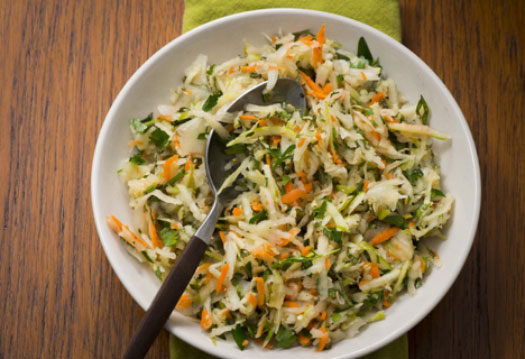салат с кислой капустой и морковью