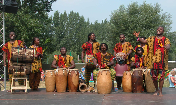 Как называется африканский барабан