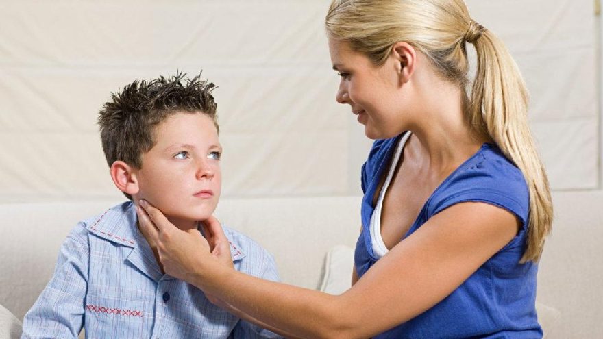 воспаление лимфоузла за ухом у ребенка лечение